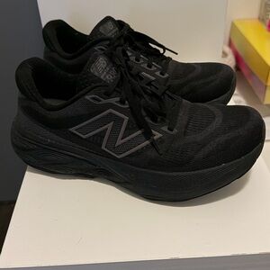New Balance 880 v15 wide Men's Black Running Shoes